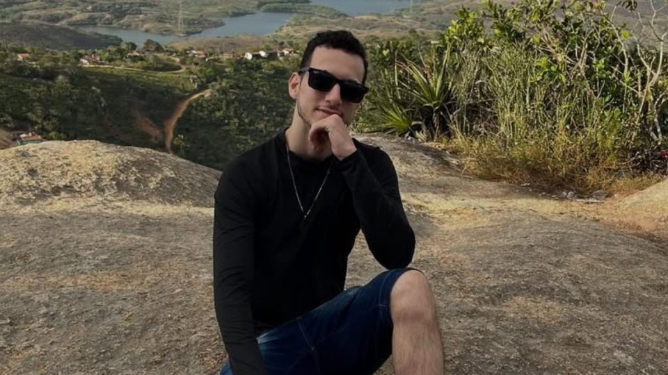 Tragédia: Cantor m0rre em acidente, enquanto estava indo buscar salgados da festa do próprio casamento na PB Tragédia: Cantor m0rre em acidente, enquanto estava indo buscar salgados da festa do próprio casamento na PB
