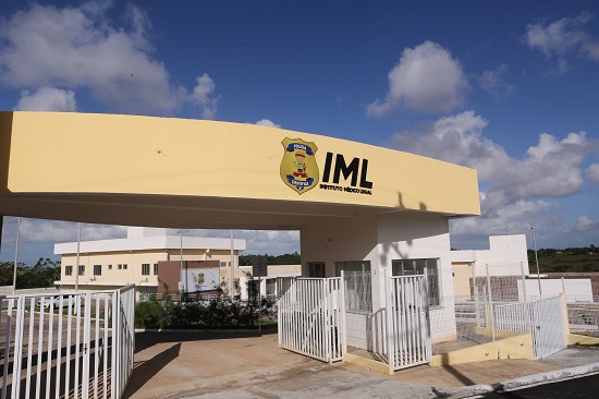 Mulher é assassinada a facadas em Aracaju