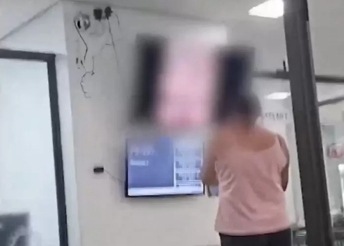Filme adulto é exibido em recepção de hospital e vira caso de Polícia em MG