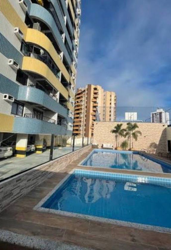 Defesa Civil interdita parte de prédio residencial em Aracaju em decorrência da possibilidade de colapso