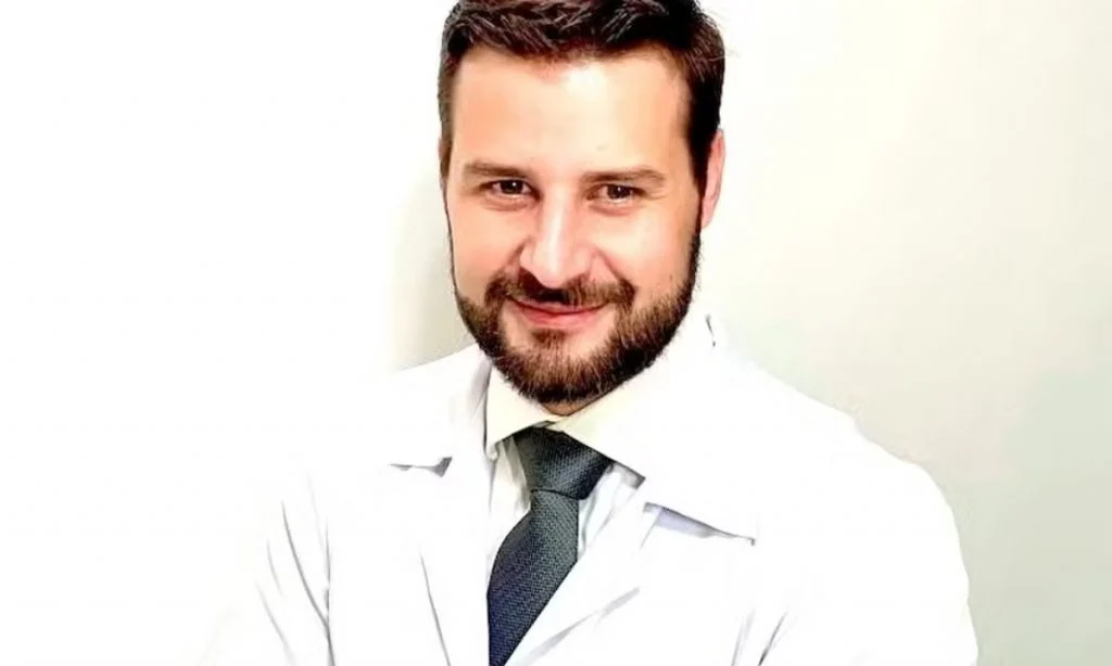 Médico torcedor do Palmeiras m0rre durante passeio antes da final da Libertadores em Lima Médico torcedor do Palmeiras m0rre durante passeio antes da final da Libertadores em Lima
