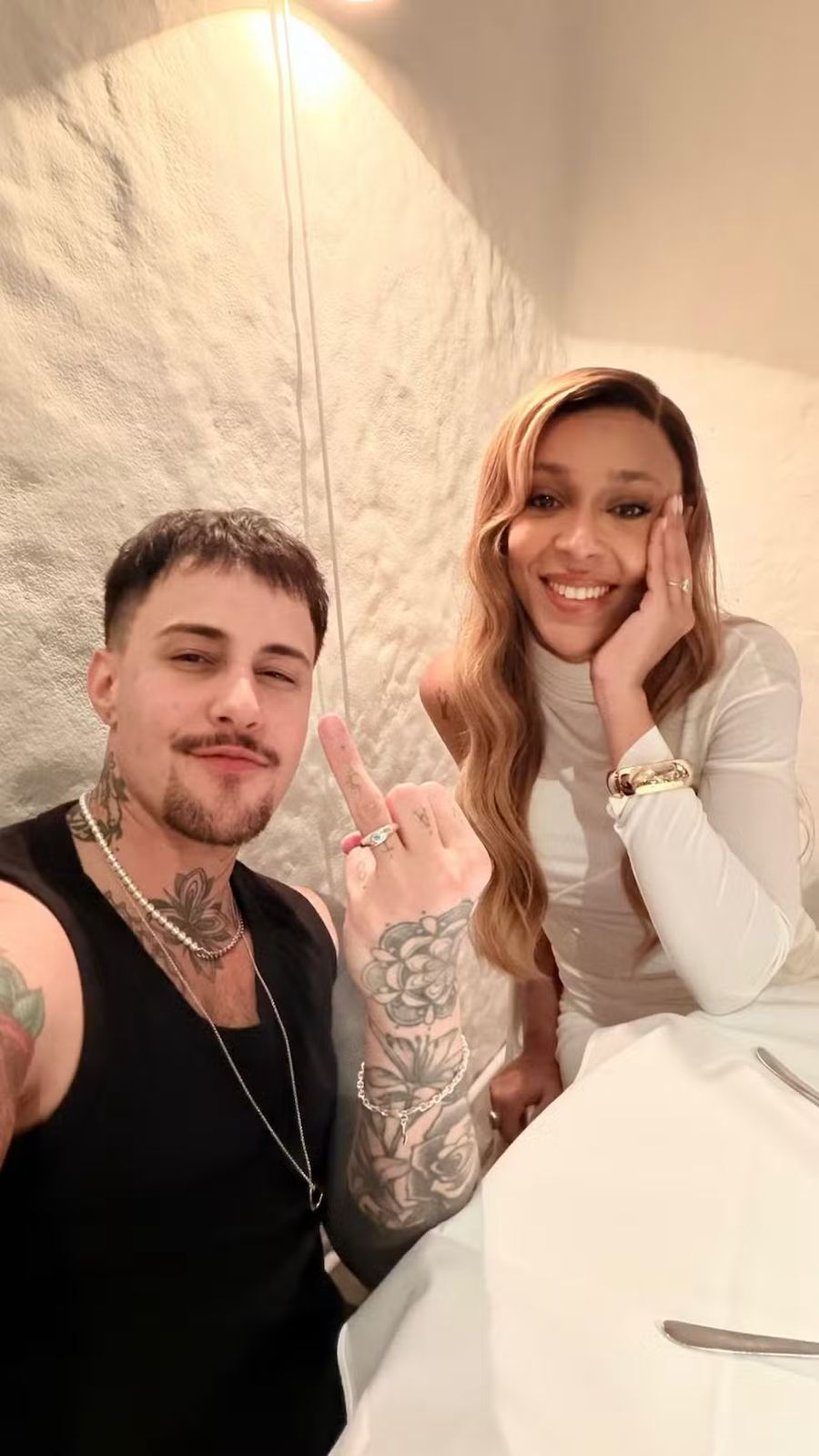 Érika Hilton anuncia noivado com o fotógrafo Daniel Zezza Érika Hilton anuncia noivado com o fotógrafo Daniel Zezza
