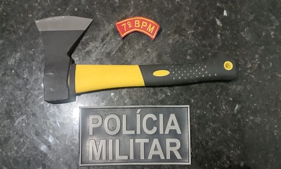 Mulher é brutalmente agredida pelo próprio filho em Lagarto Mulher é brutalmente agredida pelo próprio filho em Lagarto