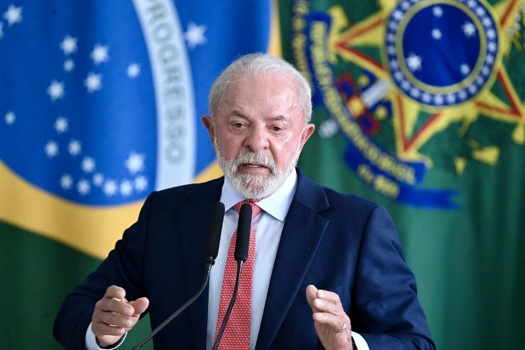 Governo Federal aprova reajuste salarial de 5,4% para os professores do Brasil