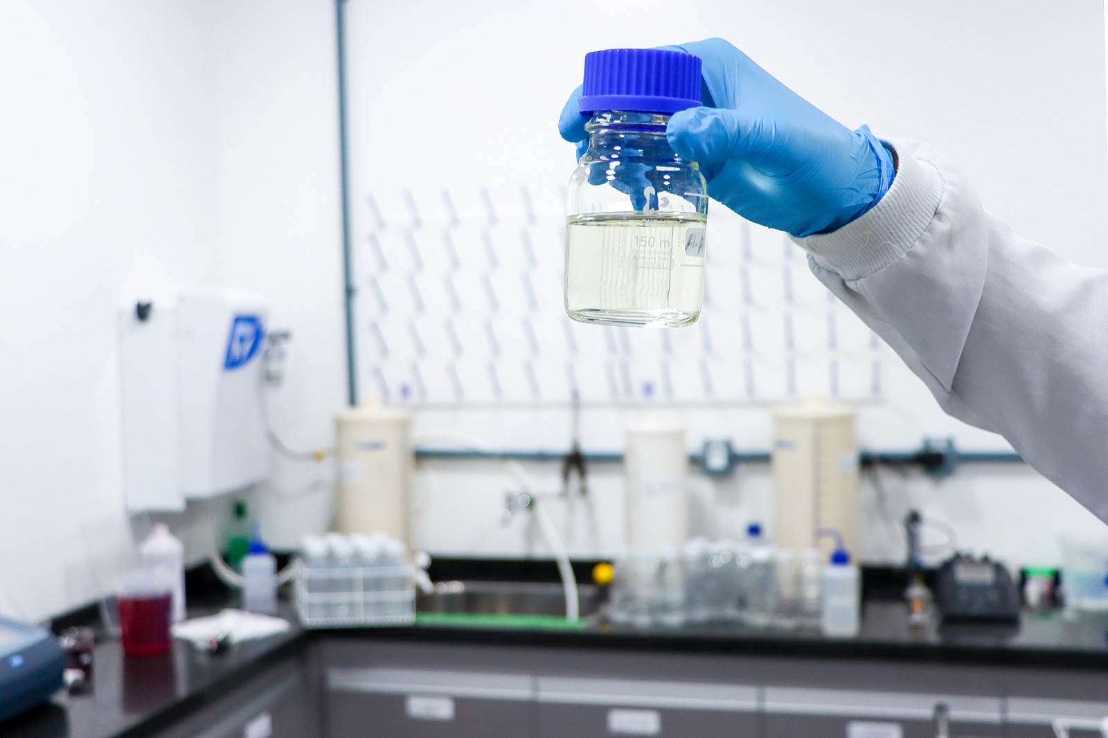 Iguá Sergipe investiu mais de 1 milhão de reais em laboratório próprio para controle da qualidade da água potável