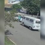 Empresário morre após ser atropelado e prensado contra o próprio carro em Goiânia
