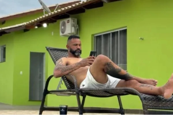 “De olho no lance”: goleiro Bruno faz manifestação pública após descoberta de passaporte de Eliza Samudio em Portugal