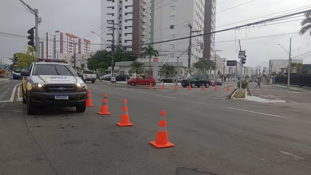 SMTT faz alerta sobre semáforos defeituosos nesta terça-feira, 20 SMTT faz alerta sobre semáforos defeituosos nesta terça-feira, 20