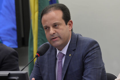André Moura é convocado para prestar esclarecimentos na CPMI do INSS