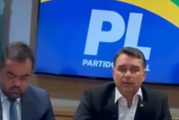 Reunião de Flávio Bolsonaro com Castro define candidaturas do PL no Rio