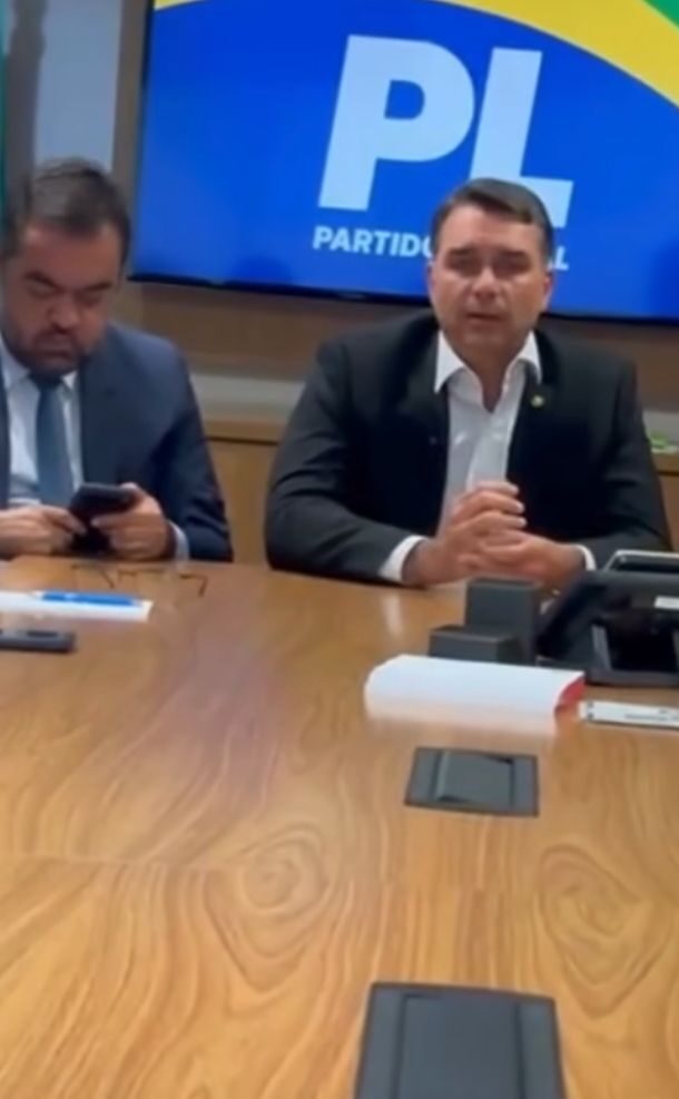 Reunião de Flávio Bolsonaro com Castro define candidaturas do PL no Rio Reunião de Flávio Bolsonaro com Castro define candidaturas do PL no Rio