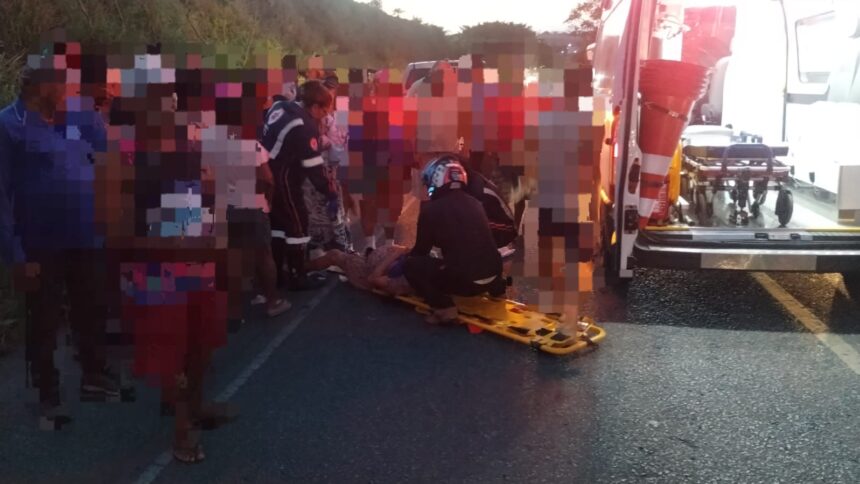 Idosa de 70 anos fica ferida após atropelamento em Salgado