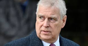 Ex-príncipe britânico Andrew, membro da realeza inglesa, é preso por envolvimento no caso Jeffrey Epstein