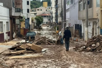Detentos são enviados para limpeza de Ubá após fortes enxurradas