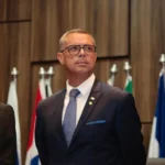 Governador de Sergipe, Fábio Mitidieri, permanece internado sem previsão de alta