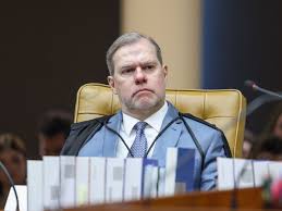 Crise no STF se agrava e ministros já admitem possível saída de Toffoli