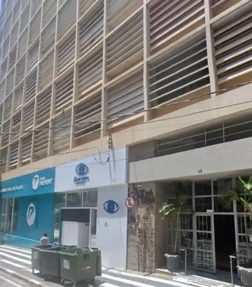 Mulher invade apartamento, tenta beijar adolescente à força e ateia fogo em imóvel em SP