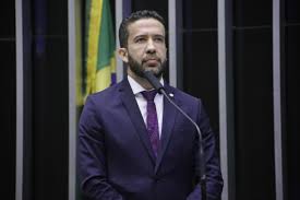 Professores da rede estadual de Sergipe aprovam greve por tempo indeterminado a partir de 9 de março