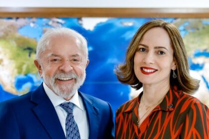 Nova presidente do INSS assume após gestão de Gilberto Waller marcada por crise e pressão sobre fila de benefícios
