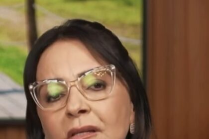 Emília Corrêa prova que realmente faz