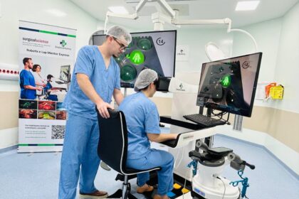 Hospital de Cirurgia promove workshop cirúrgico com simulador de robótica