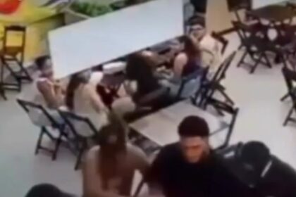 Homem é agredido por grupo de time rival