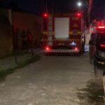 Homem em surto psiquiátrico ateia fogo em residência na Zona Norte de Aracaju