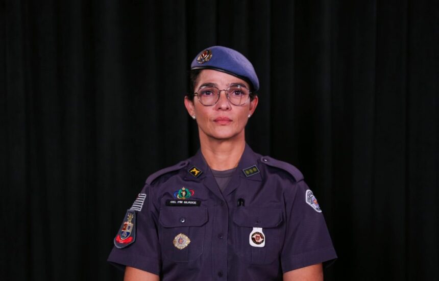 Coronel Glauce Anselmo Cavalli faz história e se torna a primeira mulher a comandar a Polícia Militar de São Paulo Coronel Glauce Anselmo Cavalli faz história e se torna a primeira mulher a comandar a Polícia Militar de São Paulo