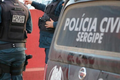 Motociclista fica ferido após colisão com carro em Itabaiana