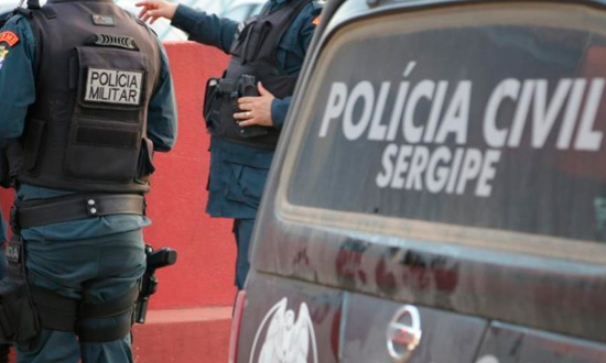 Motociclista fica ferido após colisão com carro em Itabaiana