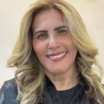 Mulher é morta a facadas pelo ex-marido durante oração em Fortaleza