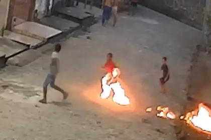 Criança é hospitalizada após sofrer que1maduras durante soltura de fogos de artifício em Alagoas