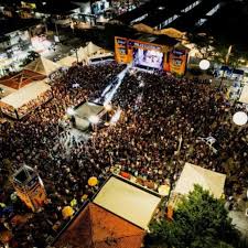 Festejos juninos movimentam Aracaju e lotam praça na Zona Sul da capital