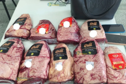 Suspeita é detida após tentativa de furto de mais de 14 kg de picanha em supermercado de Aracaju