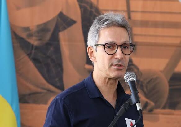 Romeu Zema critica decisão da ANPD sobre transmissões ao vivo no Discord