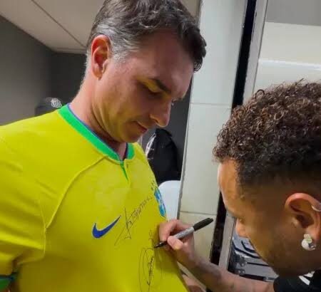 De cumprimento ignorado a encontro com Flávio Bolsonaro: os bastidores da vitória do Santos sobre o Vasco