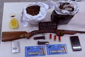 Homem é preso com drogas e munições durante ação policial em Aracaju