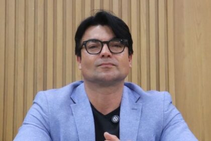 André David chama o delegado de PREVARICADOR
