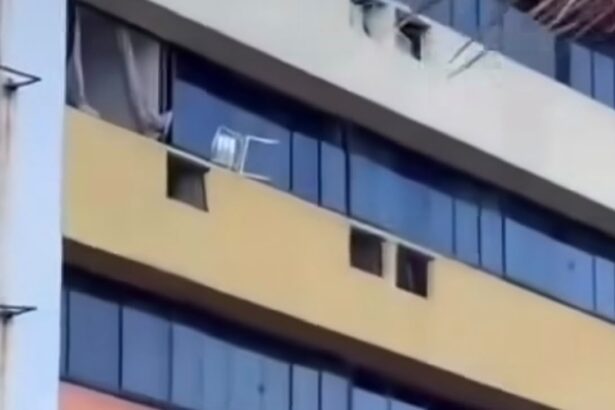  HOMEM CAI DE PRÉDIO EM SALVADOR AO FUGIR DE MARIDO DA AMANTE
