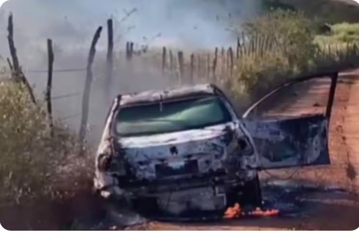 Motorista de aplicativo forjou um assalto e colocou fogo no próprio carro Motorista de aplicativo forjou um assalto e colocou fogo no próprio carro