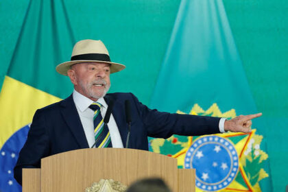 Lula defende fim do sigilo nas investigações do caso Master