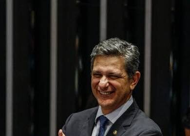 Rogério Carvalho destaca-se na disputa pelo Senado em Sergipe, aponta levantamento da TWS; veja os demais candidatos