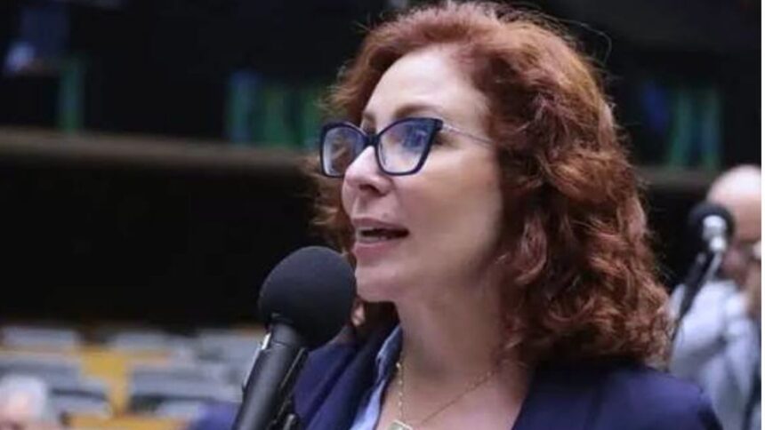 Justiça italiana adia audiência sobre extradição de Carla Zambelli para novembro