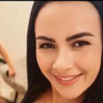 Uma mulher foi morta a facadas na madrugada desta segunda-feira (26)