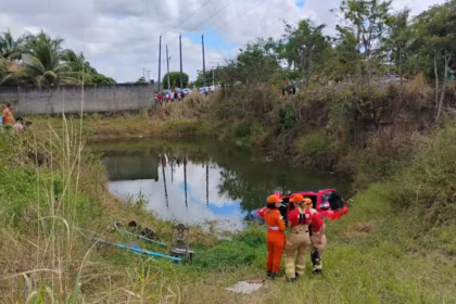 Homem de 36 anos é encontrado mort0 após carro cair em açude em Moita Bonita