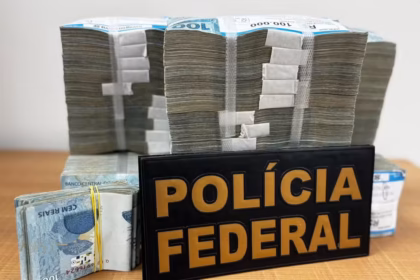 PF apreende R$ 500 mil em espécie por suspeita de corrupção eleitoral em Aracaju