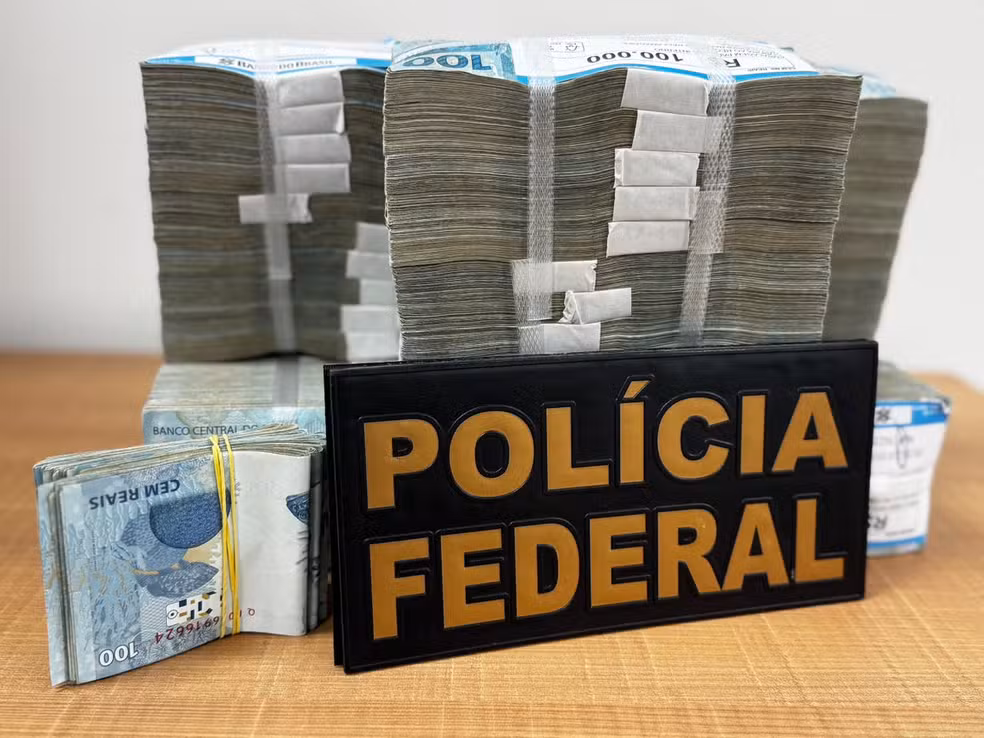 PF apreende R$ 500 mil em espécie por suspeita de corrupção eleitoral em Aracaju