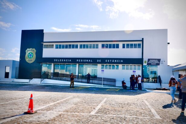 Mulher é presa suspeita de esfaque4r o companheiro no município de Estância